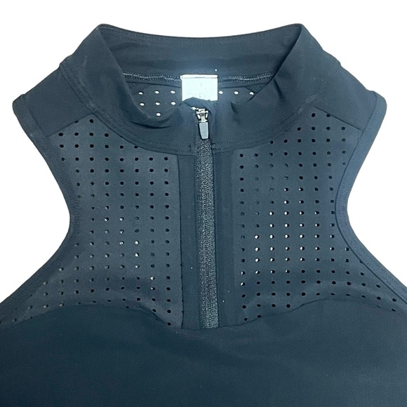 NWT Lululemon size 6 Unleash Strength Bra Medium Support Black Zip Up Perforated - Picture 5 of 16